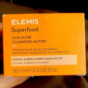 Elemis- superfood AHA glow cleansing butter